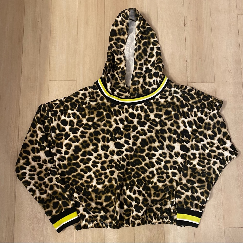 NY&C Cropped Cheetah Print Hoodie
